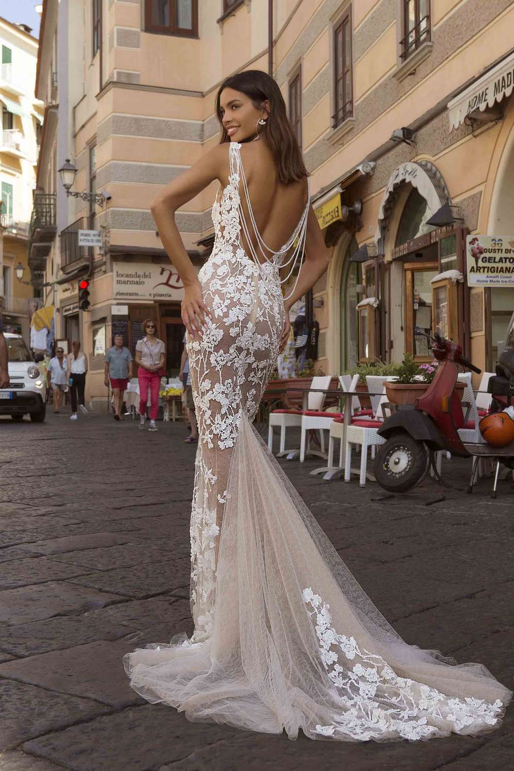 Berta Privee - Abiti da sposa 2022 | Vestiti da sposa Berta Privée