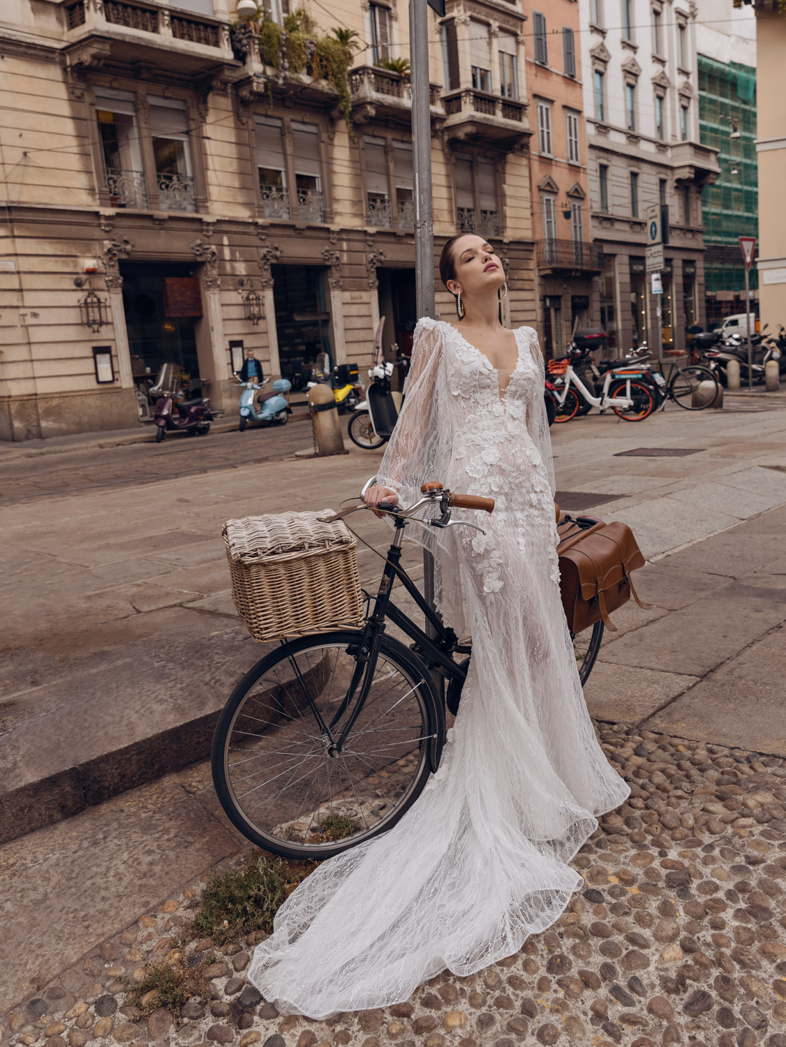 Pinella Passaro - Abiti da sposa 2022 | Passaro Sposa
